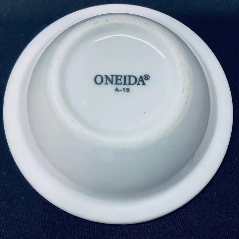 Oneida Small Fruit Dish